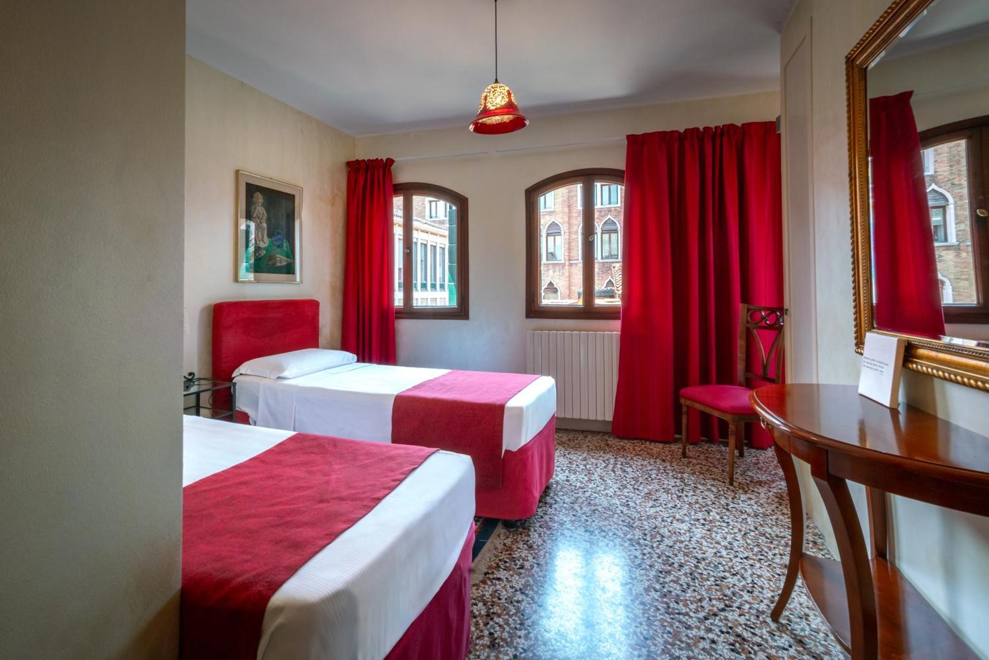 Palazzo San Luca Hotell Venezia Rom bilde